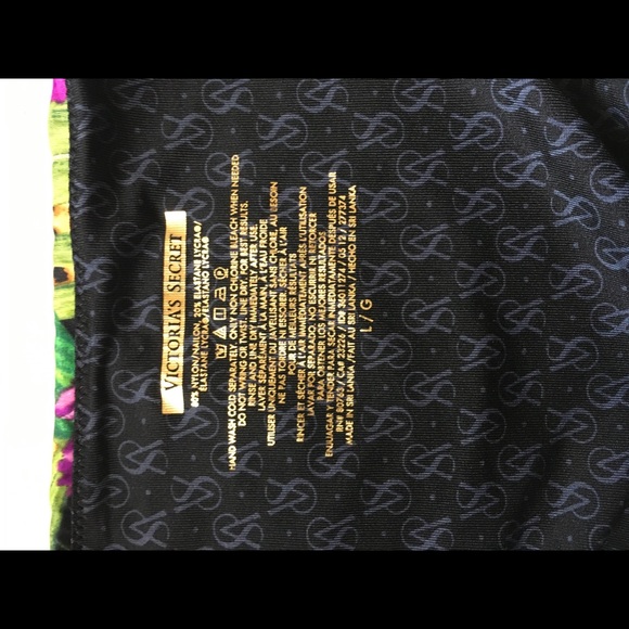 Victoria’s Secret bikini - Picture 7 of 8